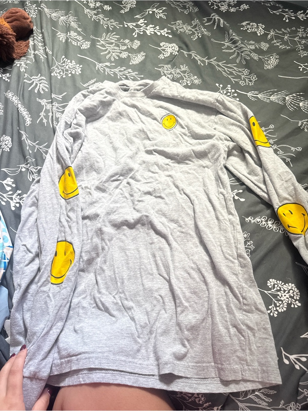 Men's Gray Long-Sleeve Shirt with Yellow Smiley Graphics